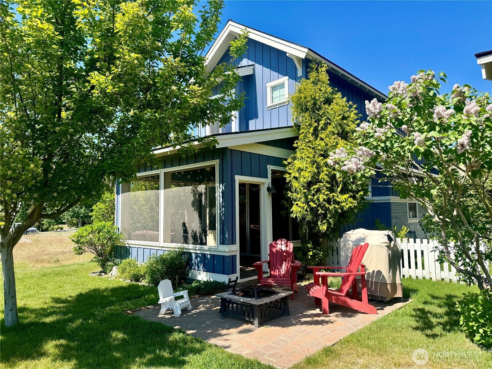 Property Photo:  95  Honeysuckle Lane  WA 98844 