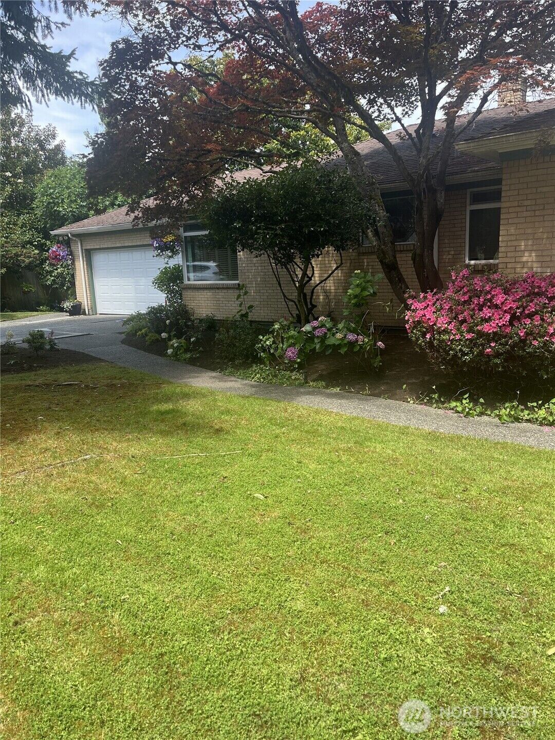Property Photo:  6034 SE 22nd Street  WA 98040 