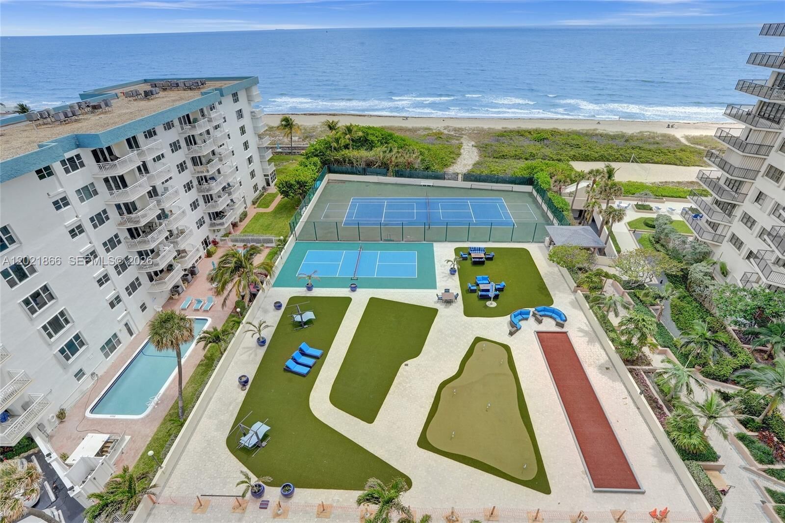 Property Photo: 1800 S Ocean Blvd 1012 FL 33062