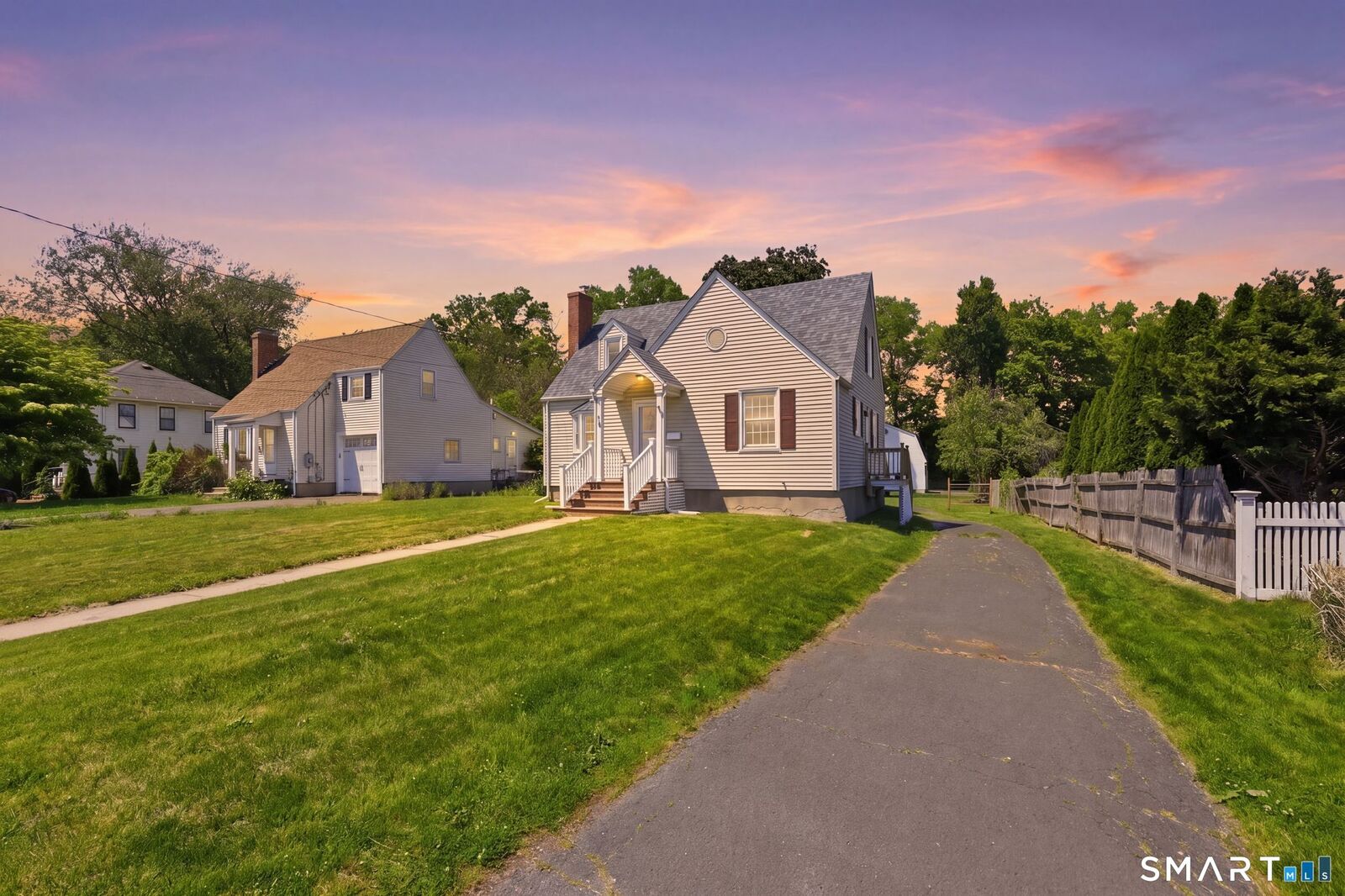 Property Photo: 124 Jordan Lane CT 06109