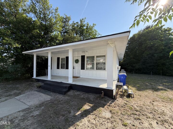 Property Photo:  122 S 5th Street  NC 28390 