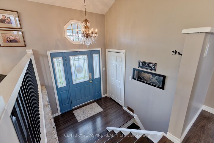 Property Photo: 75 Pembroke Street ON K0J 1K0