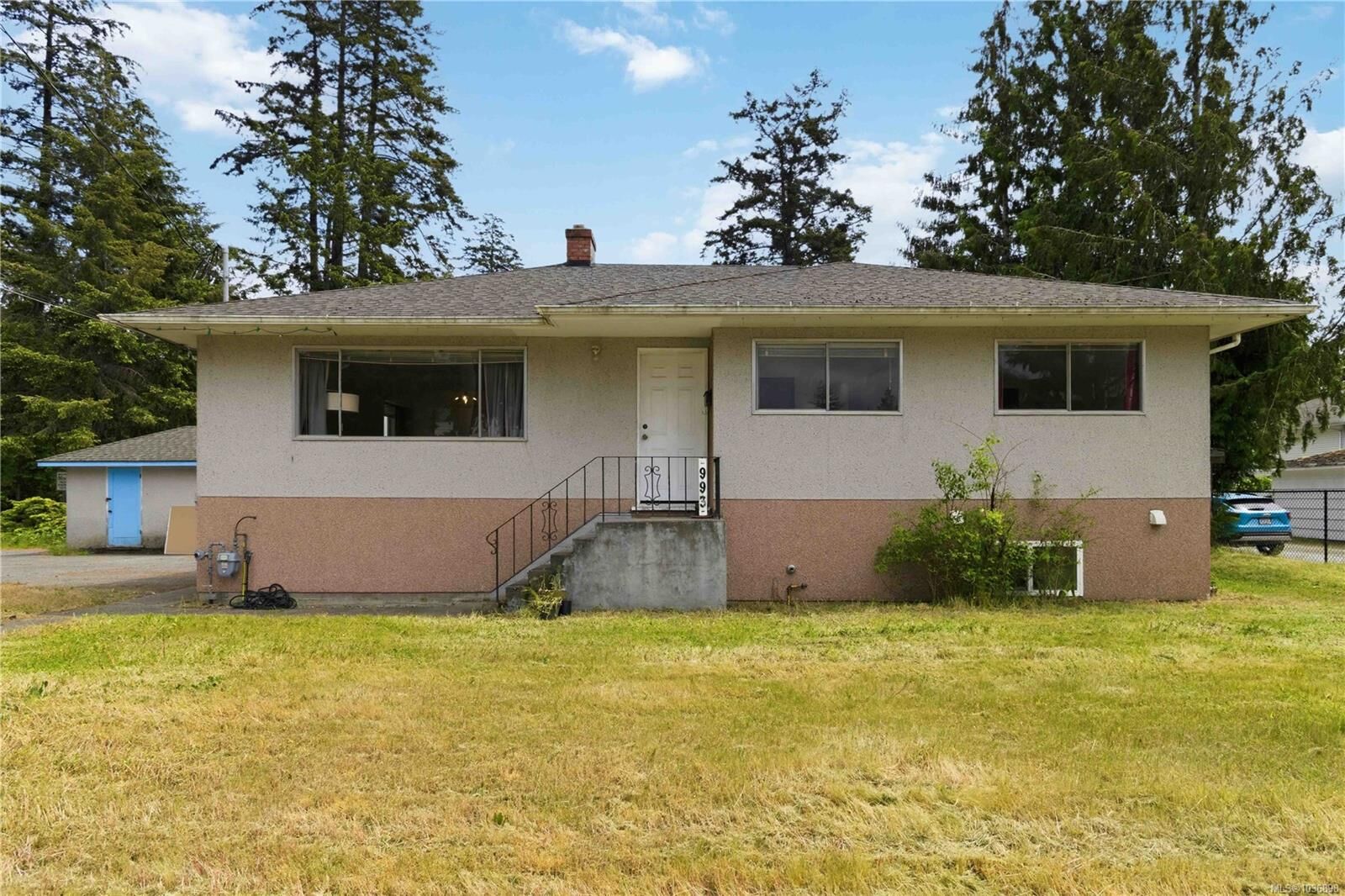 Property Photo: 993 McCallum Rd BC V9B 4C7