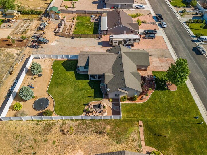 Property Photo: 4483 Prospector Ln UT 84721