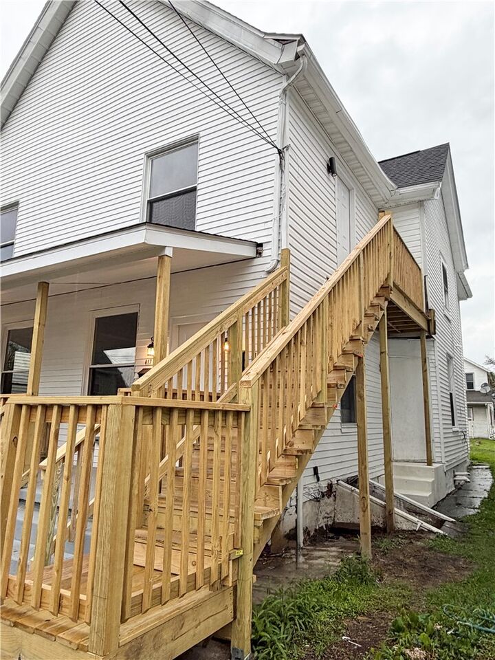 Property Photo: 417 Bartram Ave 3 PA 16101