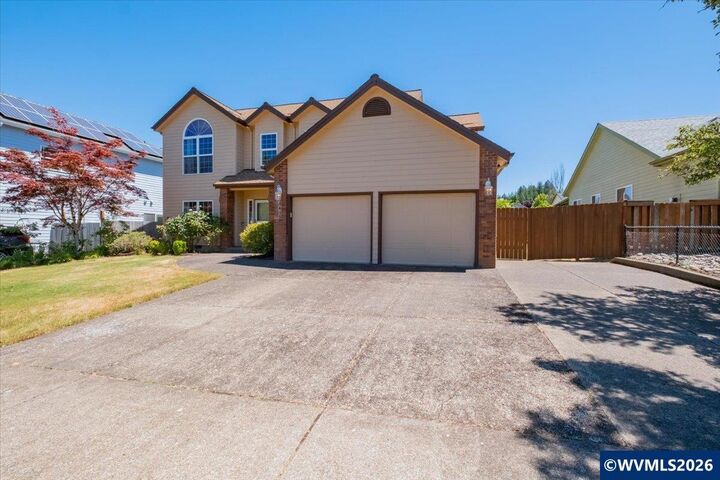 Property Photo: 1415 Ashley Dr NW OR 97321