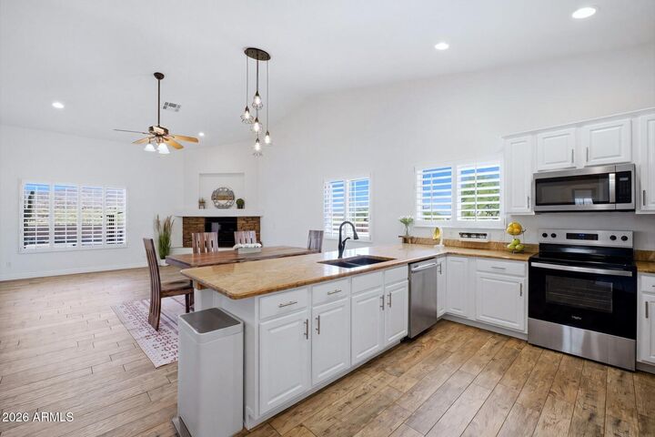 Property Photo:  40724 N Central Avenue  AZ 85086 