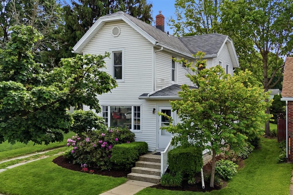 Property Photo:  1010 Chestnut St  OH 44805 
