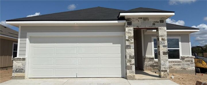 Property Photo: 5526 Harriet Street TX 77807