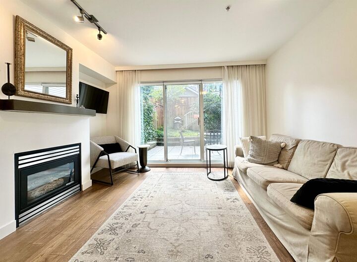 Property Photo:  3160 W 4th Avenue  BC V6K 1R7 