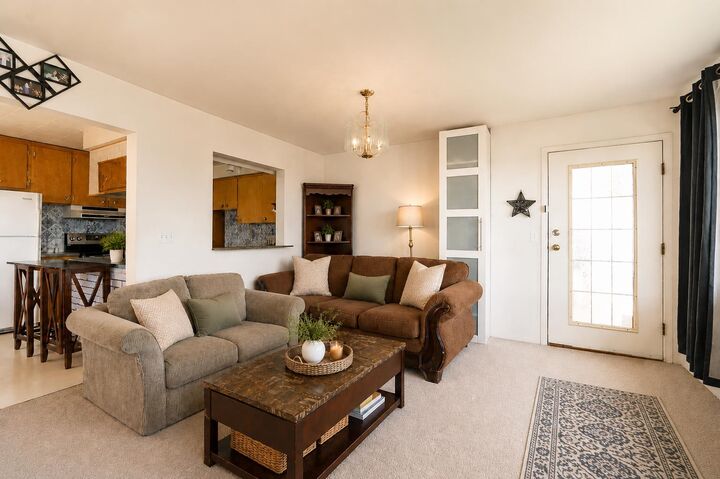 1303 Johnson Street — photo 1