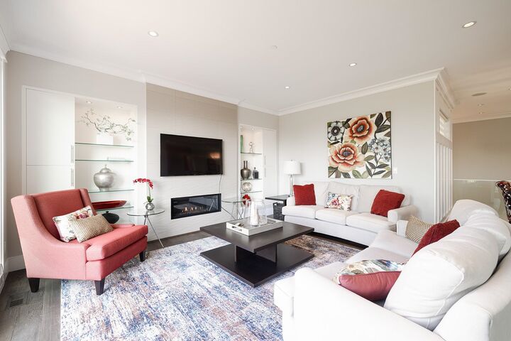 Property Photo: 14378 Blackburn Avenue BC V4B 3A1
