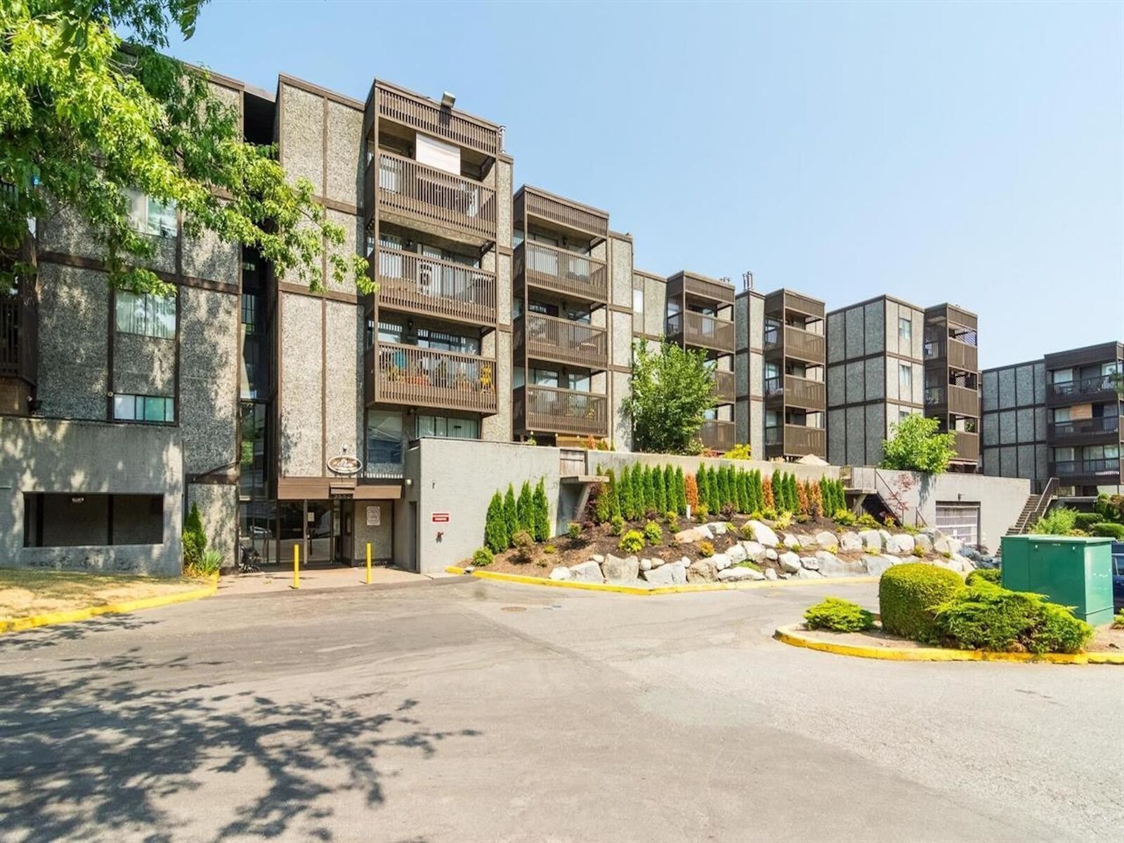 Property Photo: 9682 134 Street 401 BC V3T 5L6
