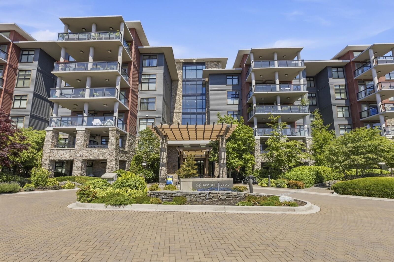Property Photo: 5055 Springs Boulevard 206 BC V4M 0A5