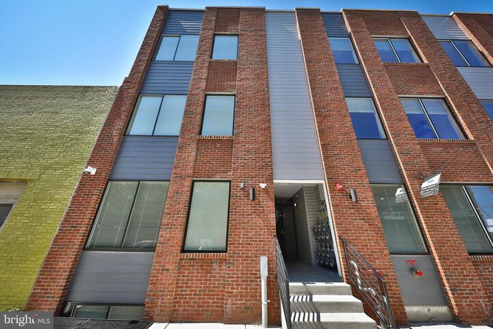 Property Photo: 962 N 8th Street 4 PA 19123