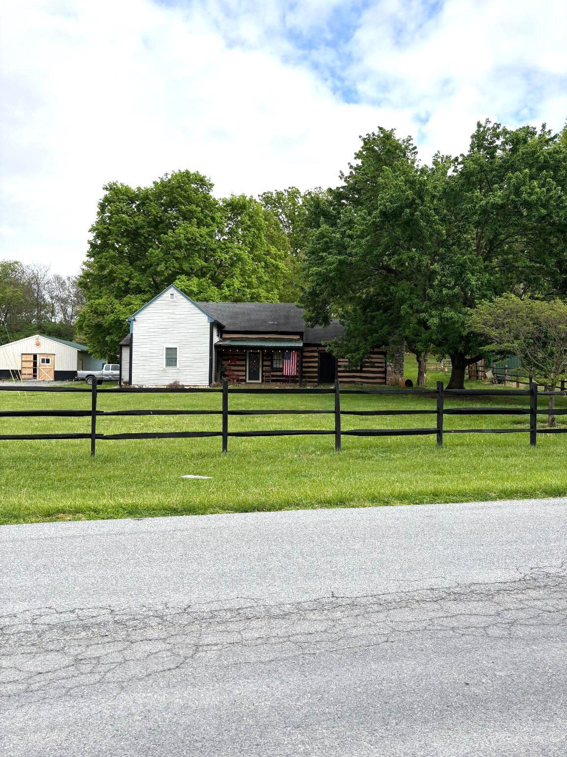 Property Photo: 592 Willingham Road WV 25414