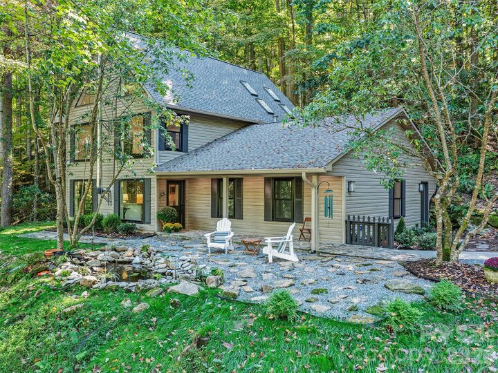 Property Photo: 81 Summer Trees Lane NC 28714