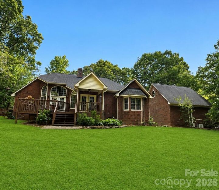 Property Photo:  5406 Club View Drive  NC 28025 