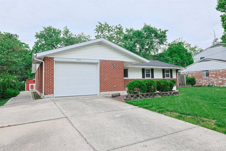 Property Photo: 11916 Algiers Drive OH 45246
