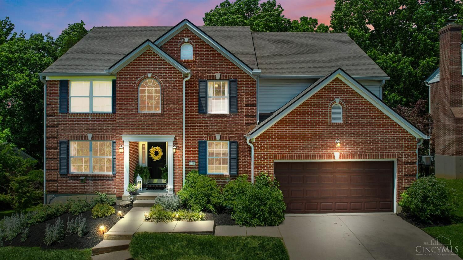 Property Photo:  225 W Stoneridge Drive  OH 45150 