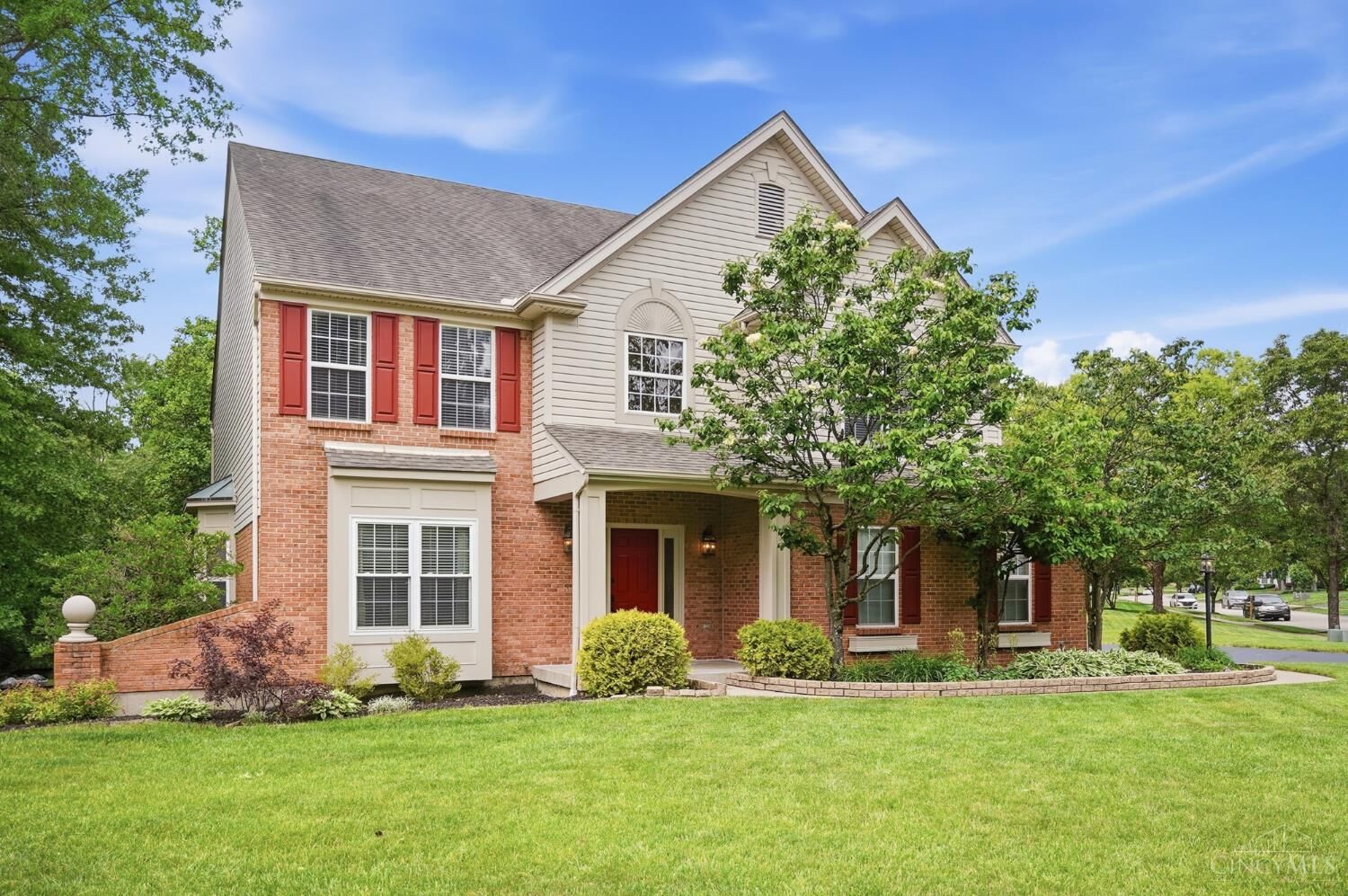 Property Photo: 1175 Wellesley Avenue OH 45103