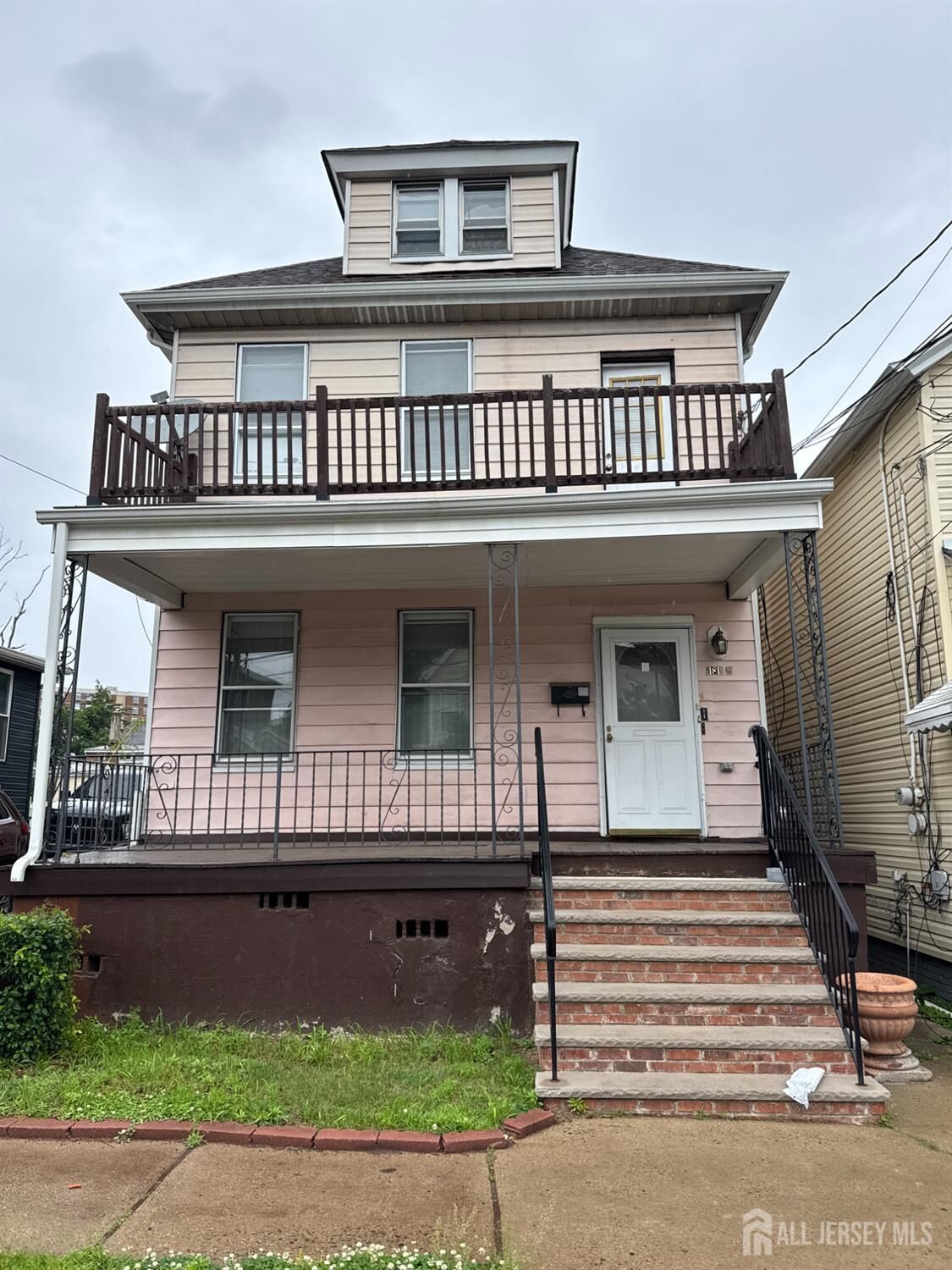 Property Photo: 181 Redmond Street NJ 08901