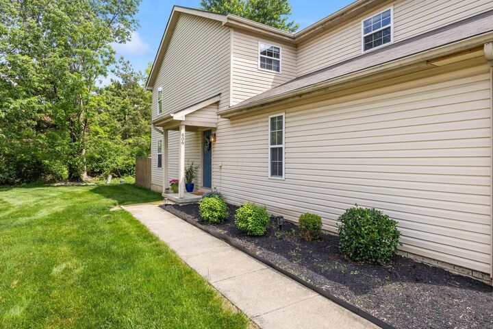 Property Photo:  606 Chadwood Drive  OH 43230 
