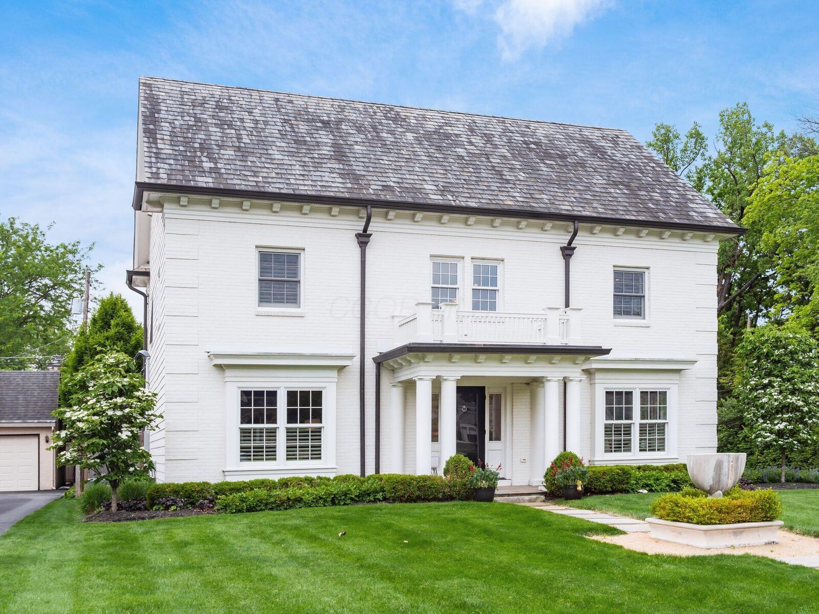Property Photo:  2301 Brixton Road  OH 43221 