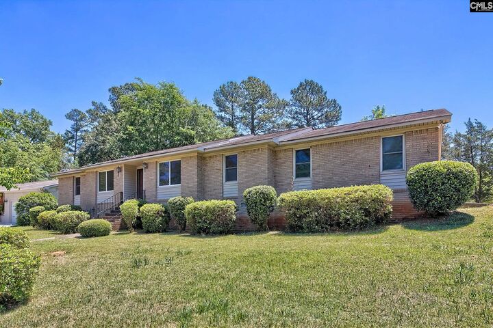 Property Photo:  1700 N Woodstream  SC 29212-1135 