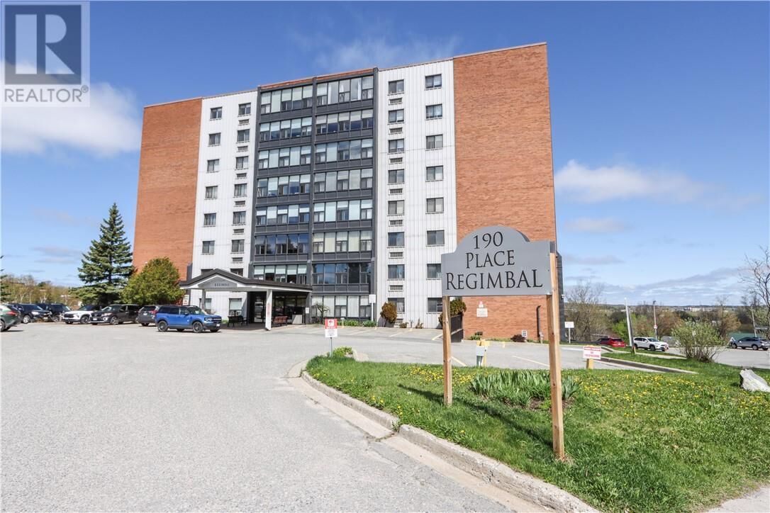 Property Photo:  190 Mountain Street Unit# 604  ON P3B 4G2 
