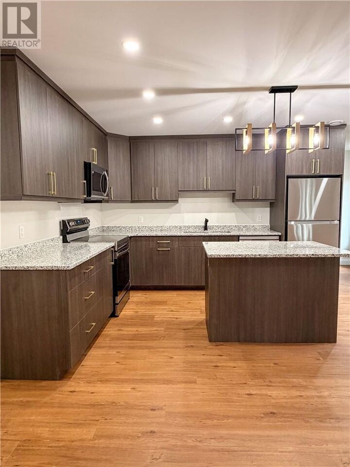 Property Photo: 213 Hillsboro Unit# 1 ON P3B 2B5