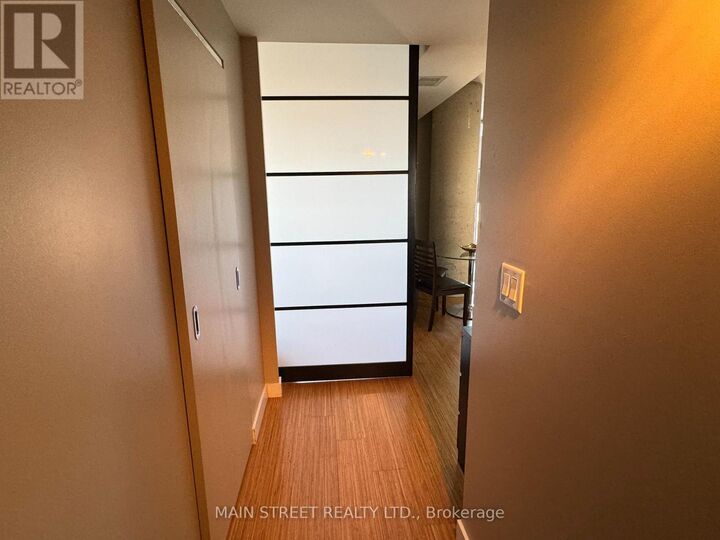 Property Photo:  179 George Street 1109  ON K1N 1J8 