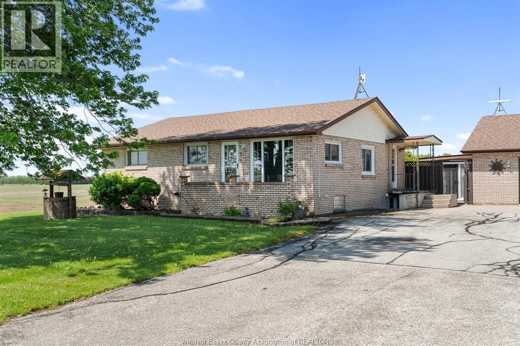 Property Photo: 5128 Concession 5 Road North ON N9V 9Y9