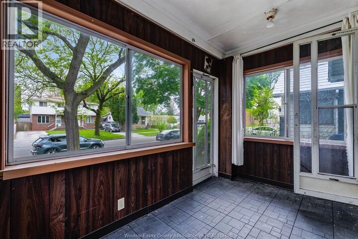 Property Photo:  368 South Street  ON N9C 2W5 
