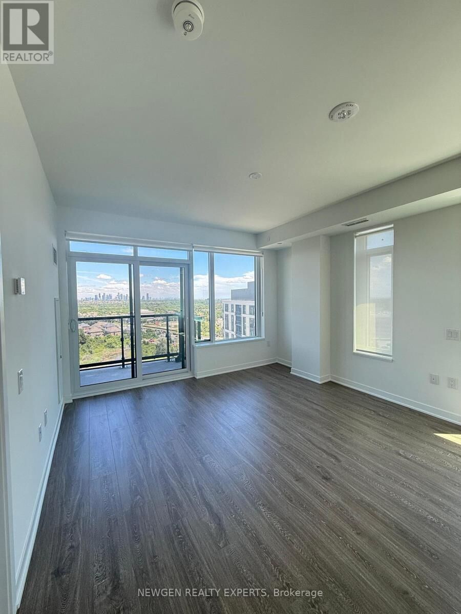 Property Photo:  2495 Eglinton Avenue West 1203  ON L5M 2T2 