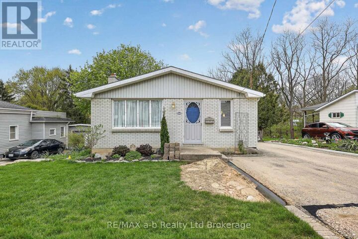 Property Photo:  191 John Street  ON N5C 3G1 