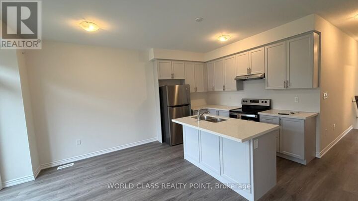 Property Photo:  68 Hickey Lane  ON K9V 0T2 