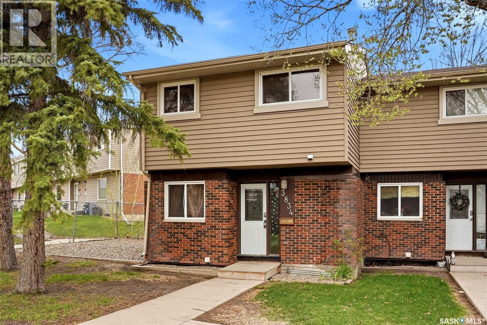 Property Photo: 3834 Castle Road SK S4S 6M7