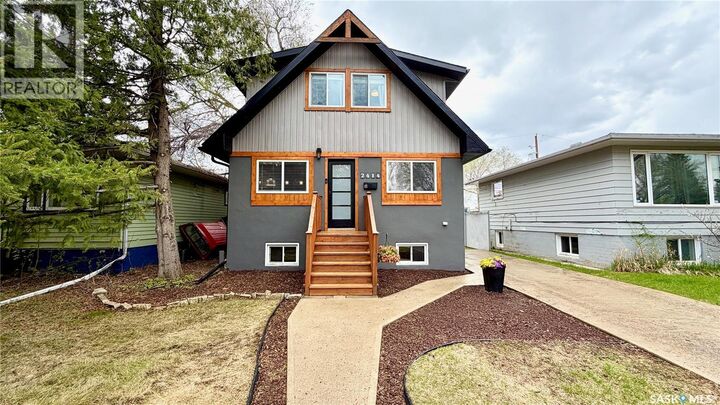 Property Photo:  2414 Melrose Avenue  SK S7J 0V5 