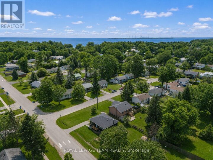 Property Photo:  187 Lakeview Avenue  ON K7M 3V2 