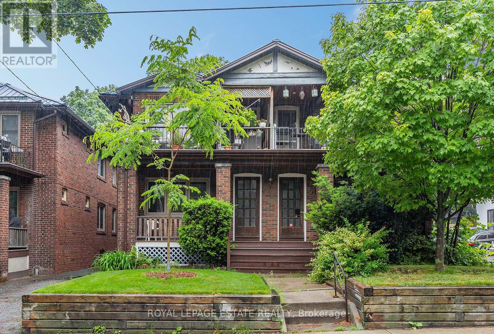 Property Photo:  88 Glen Manor Drive Main  ON M4E 2X2 