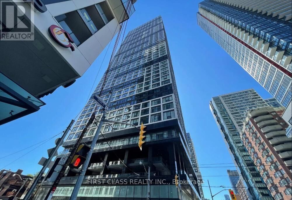 Property Photo:  181 Dundas Street East 3808  ON M5A 0N5 