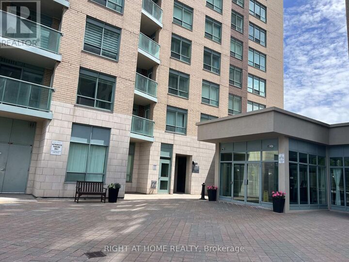 Property Photo: 11 Oneida Crescent 805 ON L4B 0A1