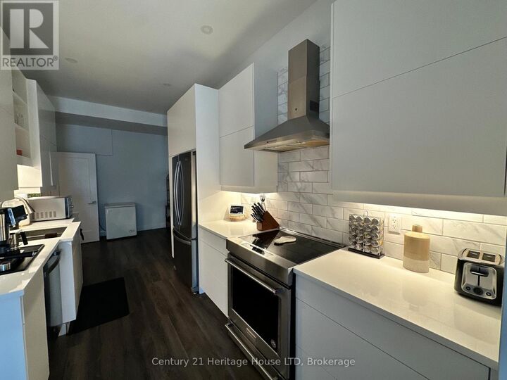 Property Photo: 591 Niagara Boulevard 9 ON L2A 3H5