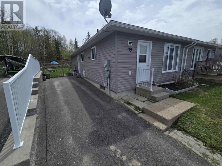 Property Photo:  179 Taylor Blvd  ON P5A 3L1 