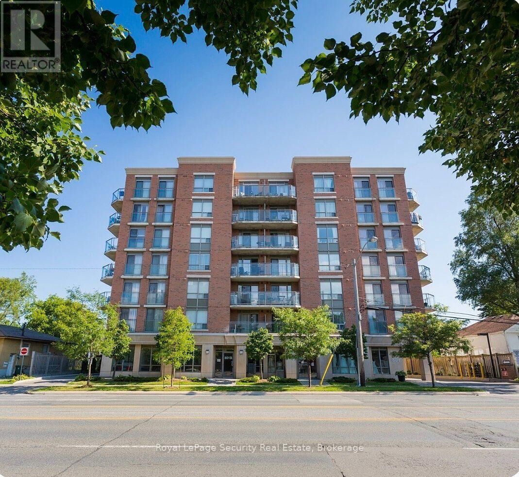 Property Photo: 801 Sheppard Avenue 310 ON M3H 0A8
