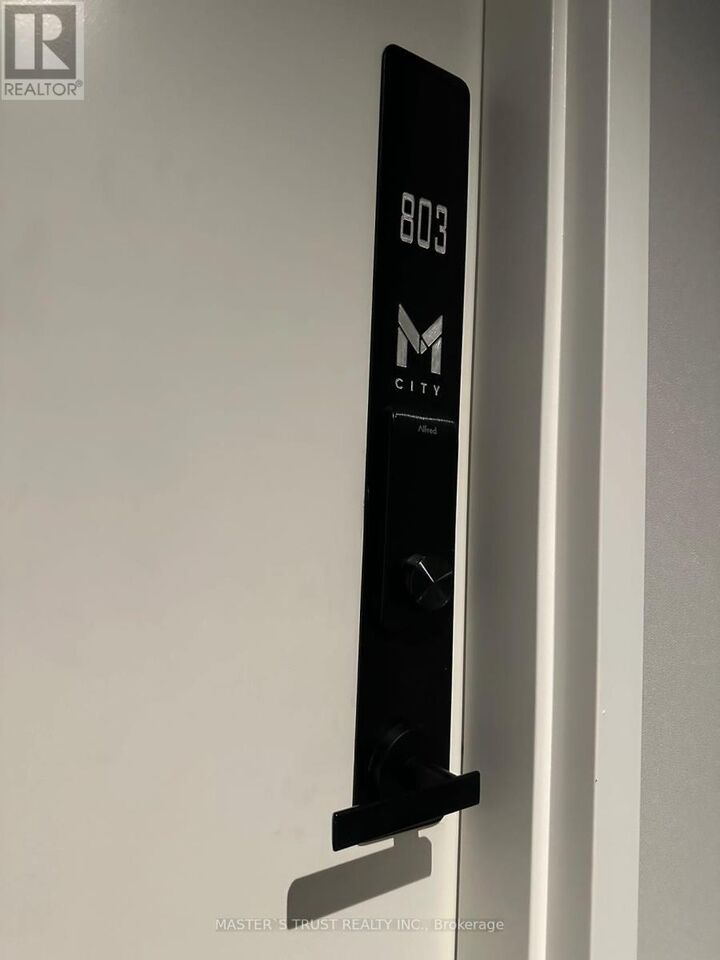 Property Photo:  3883 Quartz Road 803  ON L5B 0M4 