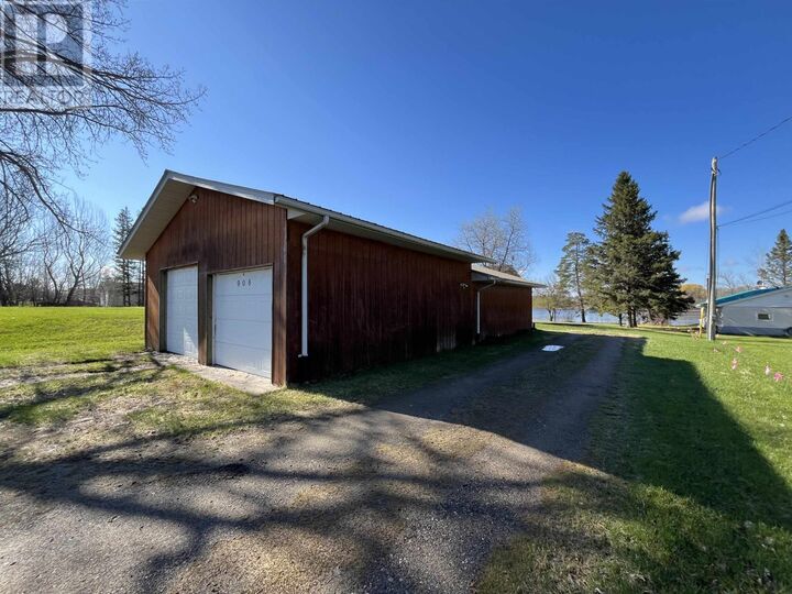 Property Photo:  908 Hwy 11  ON P0W 1K0 