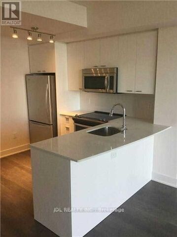 Property Photo:  30 Roehampton Avenue 2309  ON M4P 0B9 