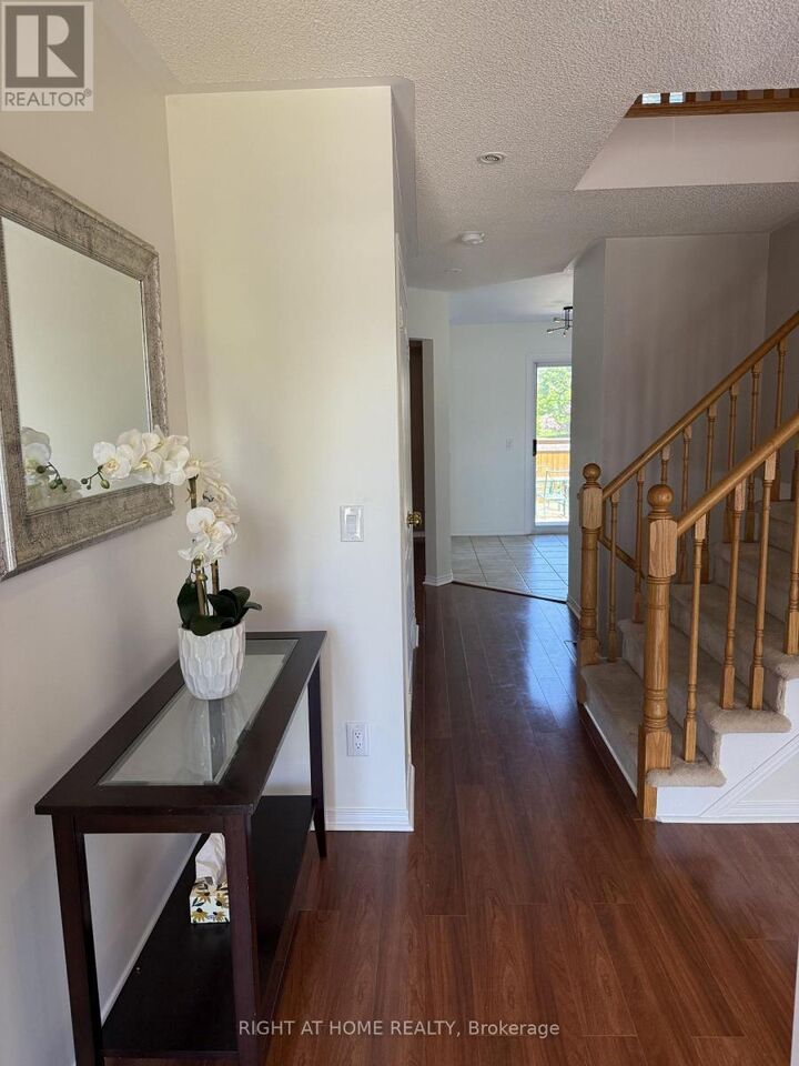 Property Photo:  1566 Arcadia Square  ON L1V 6W6 